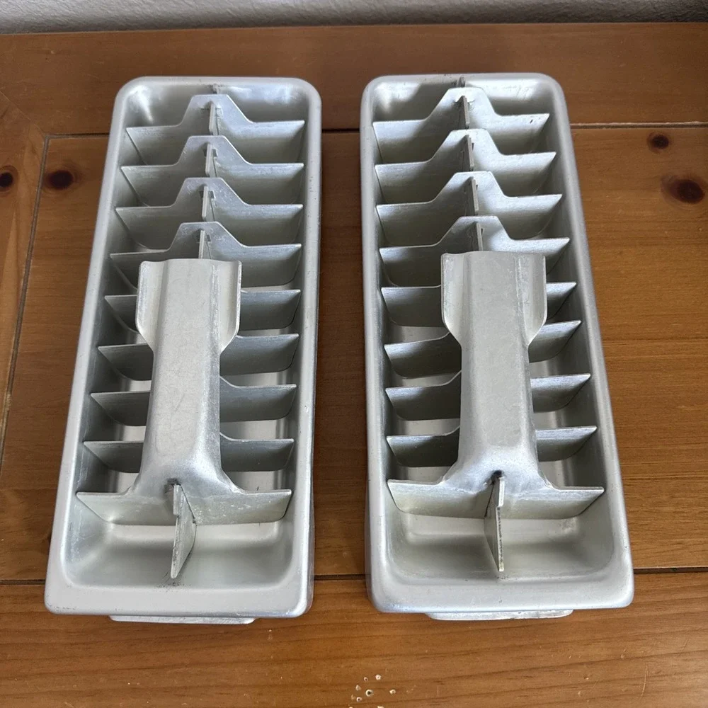 Vintage Metal Aluminum Ice Cube Tray Removable Interior and Cube Ejector Set-2